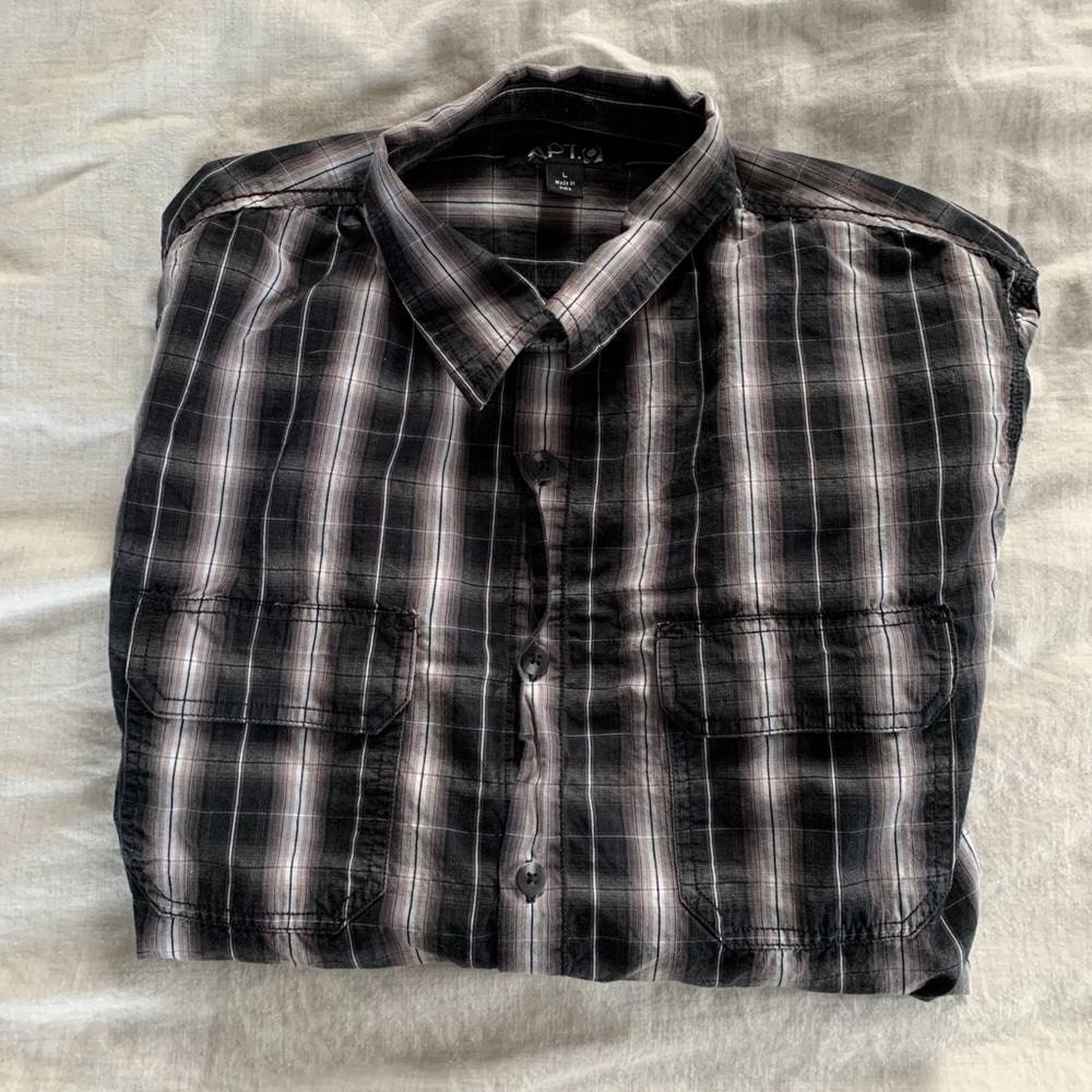 Men’s Plaid Button Down